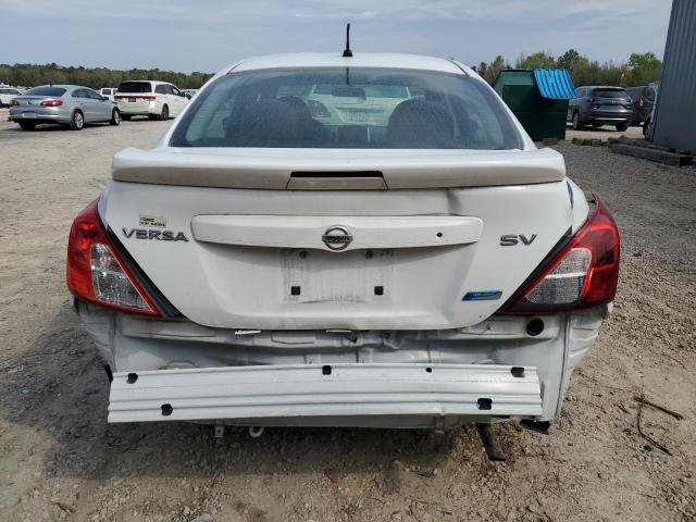 3N1CN7APXFL841258 - 2015 NISSAN VERSA S WHITE photo 6