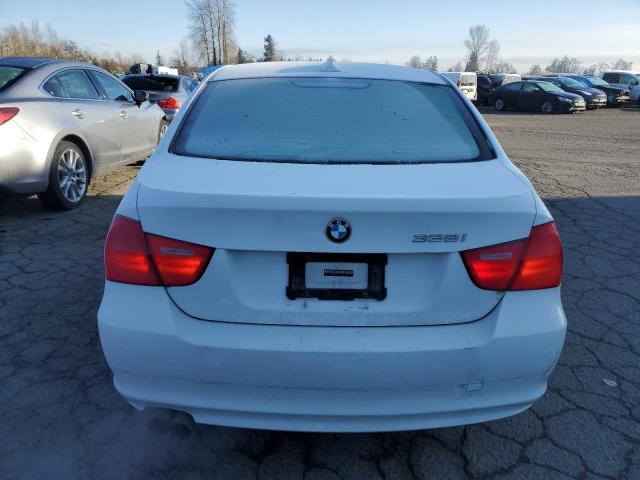 WBAPH7C51AA800032 - 2010 BMW 328 I WHITE photo 6