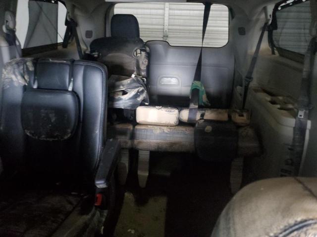 2C4RC1CG7FR601045 - 2015 CHRYSLER TOWN & COU TOURING L WHITE photo 10