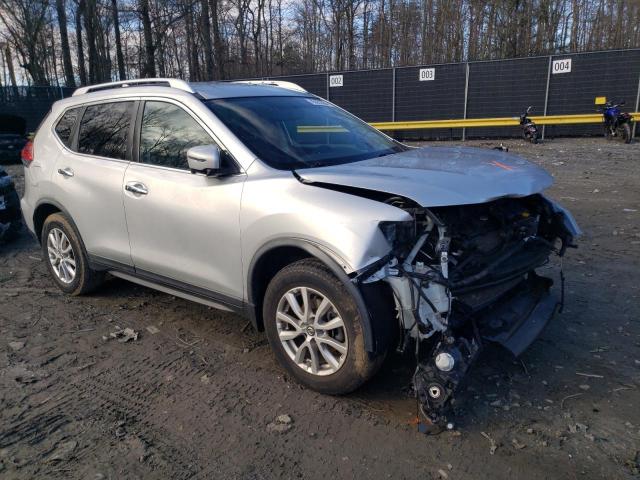 KNMAT2MV0HP614661 - 2017 NISSAN ROGUE S SILVER photo 4