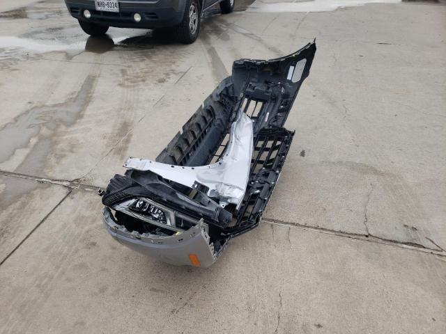 WA1CNAFY8J2017565 - 2018 AUDI Q5 PRESTIGE 银色 照片 12