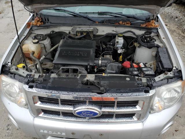 1FMCU9DG7BKC00177 - 2011 FORD ESCAPE XLT SILVER photo 11