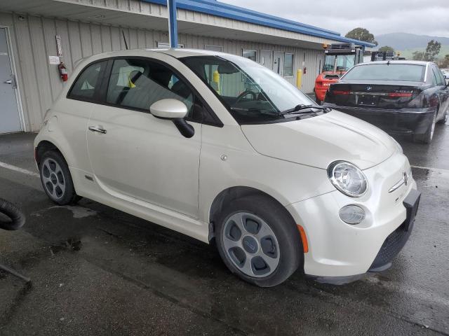 3C3CFFGE3FT749844 - 2015 FIAT 500 ELECTRIC WHITE photo 4