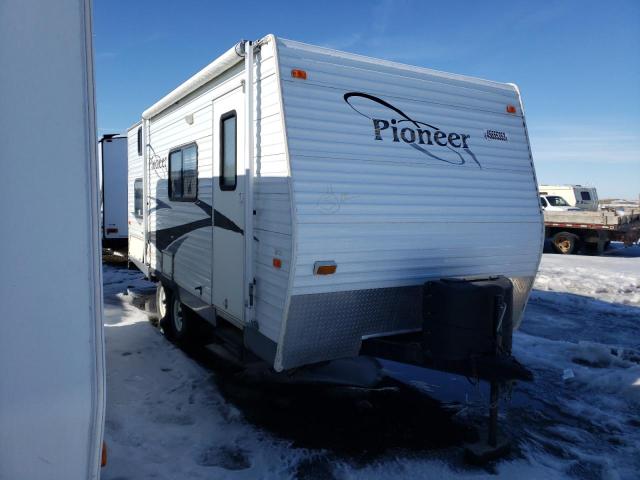 1EB1C182962493843 - 2006 FLEETWOOD PIONEER WHITE photo 1