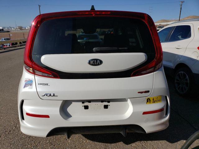 KNDJ63AU6L7068238 - 2020 KIA SOUL GT LINE WHITE photo 6