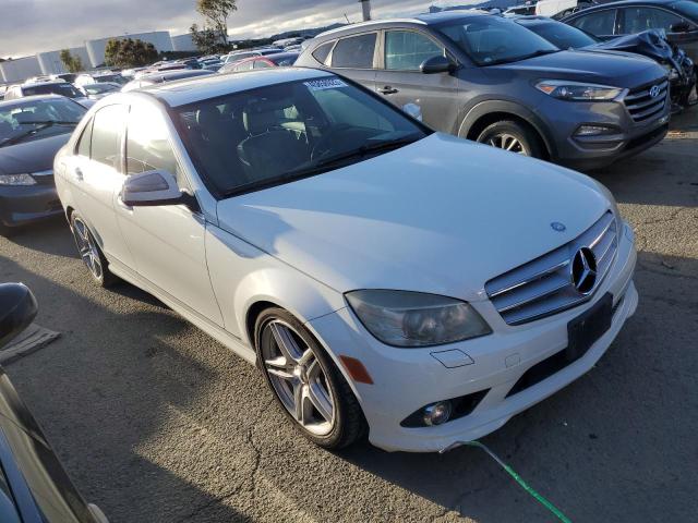 WDDGF56X98F137144 - 2008 MERCEDES-BENZ C 350 WHITE photo 4