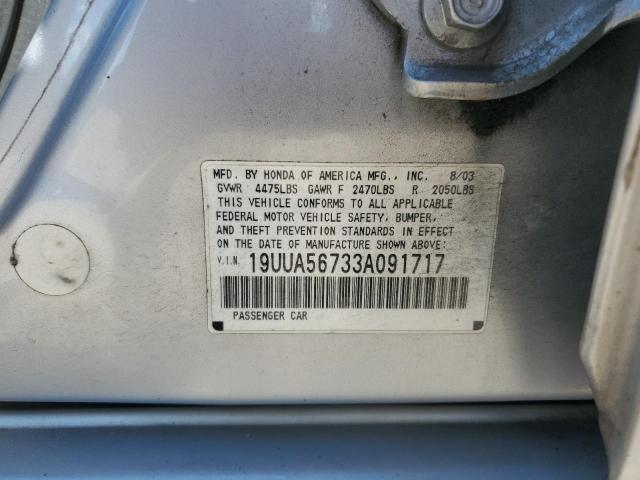 19UUA56733A091717 - 2003 ACURA 3.2TL SILVER photo 12