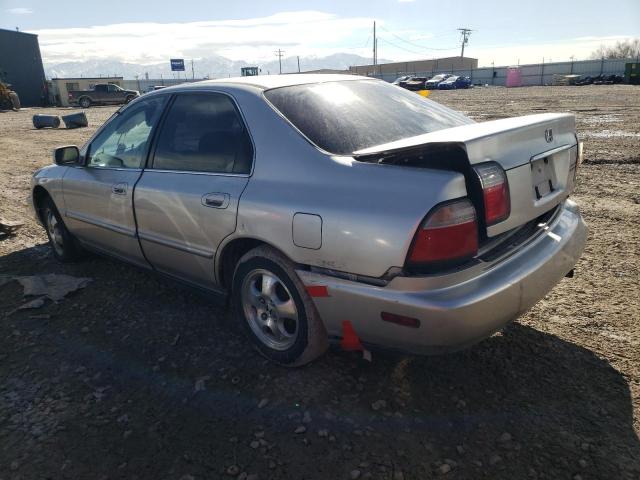 1HGCD5605VA241206 - 1997 HONDA ACCORD SE SILVER photo 2