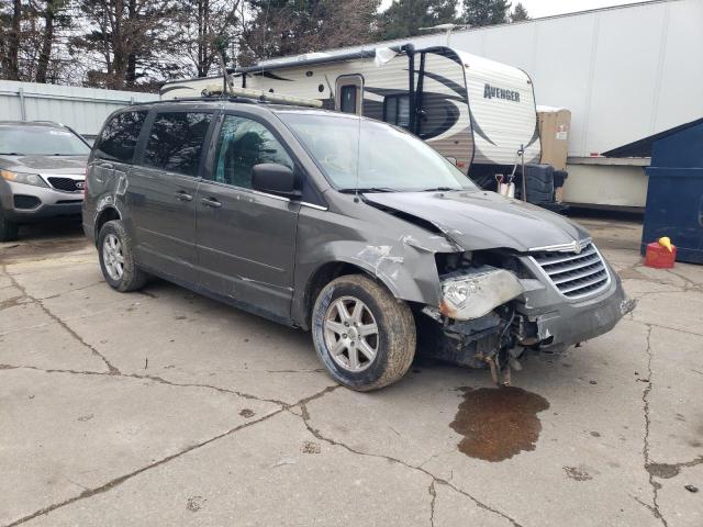 2A4RR2D10AR435145 - 2010 CHRYSLER TOWN & COU LX GRAY photo 4