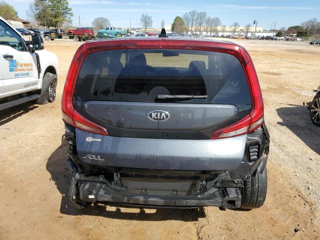 KNDJ23AU8L7732339 - 2020 KIA SOUL LX GRAY photo 6