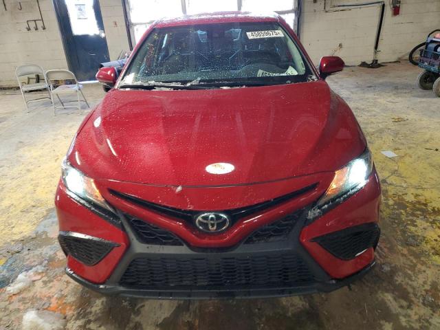 4T1G11AK3PU078529 - 2023 TOYOTA CAMRY SE NIGHT SHADE RED photo 5