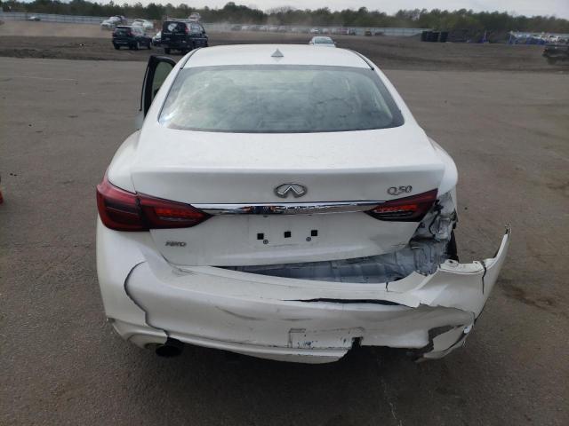 JN1EV7AR2JM444121 - 2018 INFINITI Q50 LUXE WHITE photo 6