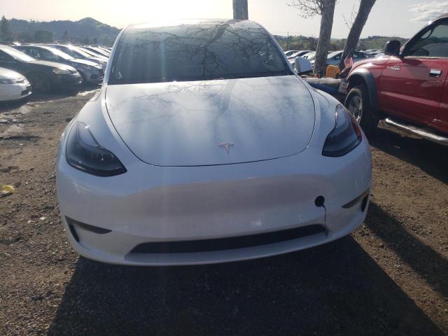 7SAYGDEE5PF645347 - 2023 TESLA MODEL Y WHITE photo 5