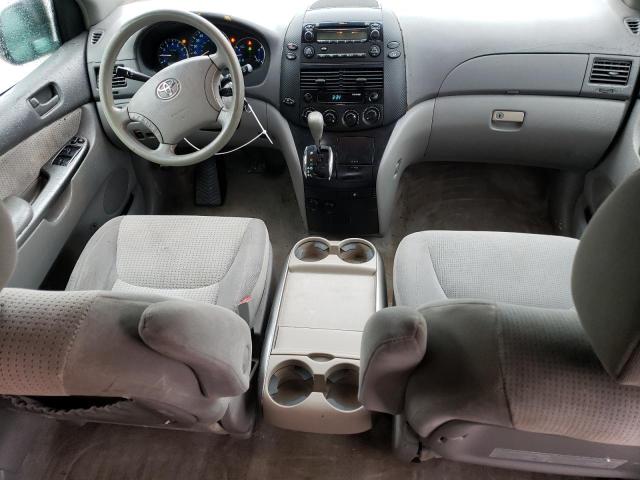 5TDZK23C98S104742 - 2008 TOYOTA SIENNA CE SILVER photo 8