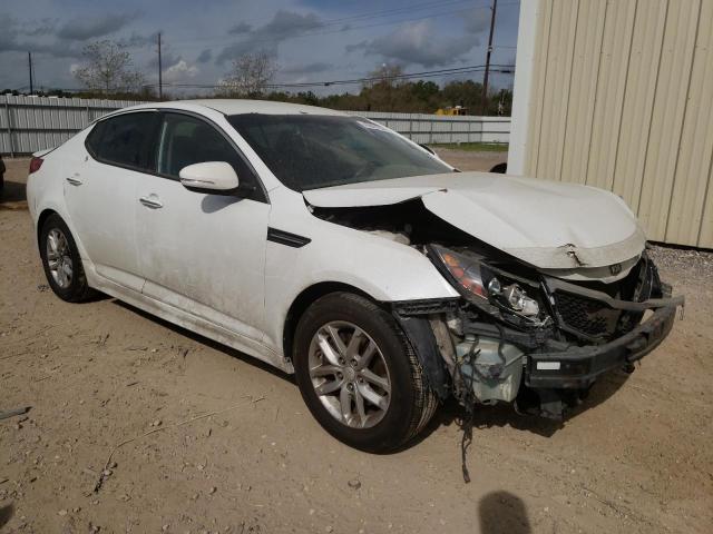 5XXGM4A77FG398630 - 2015 KIA OPTIMA LX WHITE photo 4