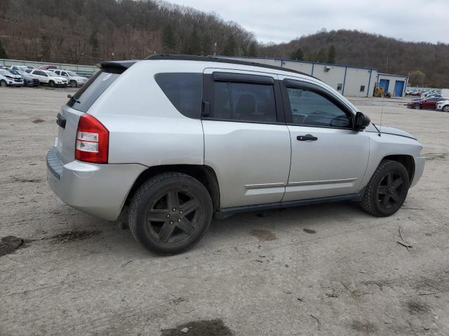 1J8FF47W68D714450 - 2008 JEEP COMPASS SPORT SILVER photo 3