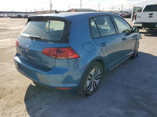 WVWKP7AU5GW903993 - 2016 VOLKSWAGEN E-GOLF SE BLUE photo 3