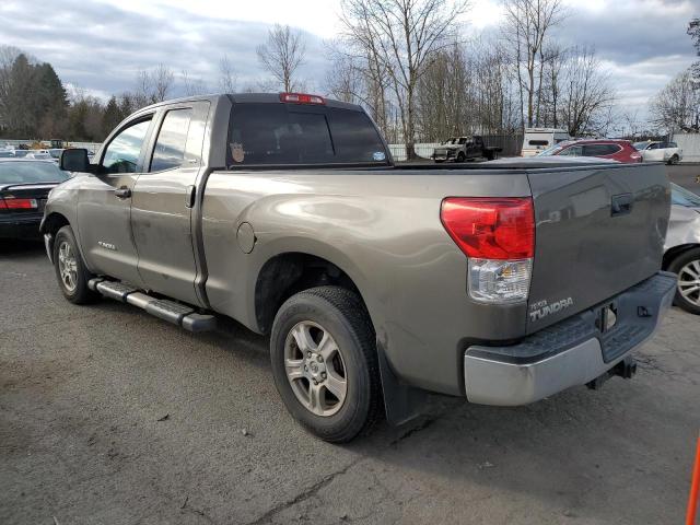 5TFRM5F16BX028680 - 2011 TOYOTA TUNDRA DOUBLE CAB SR5 BROWN photo 2