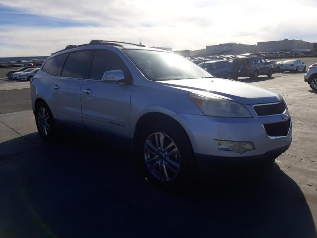 1GNER23D69S157711 - 2009 CHEVROLET TRAVERSE LT SILVER photo 4