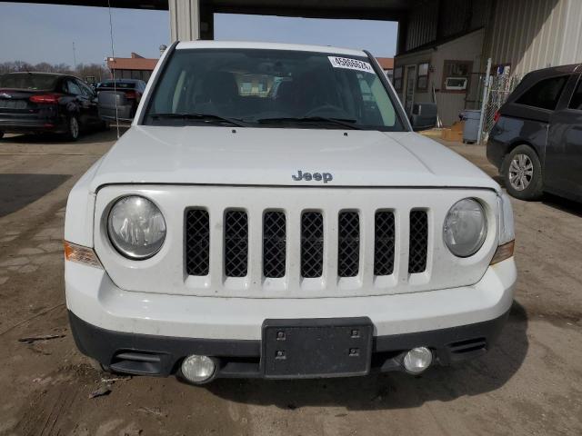 1C4NJRFB8ED810752 - 2014 JEEP PATRIOT LATITUDE WHITE photo 5