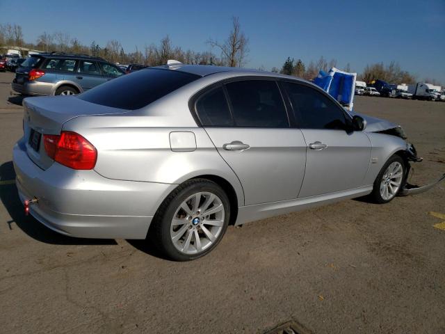 WBAPK5G51BNN26003 - 2011 BMW 328 XI SULEV SILVER photo 3