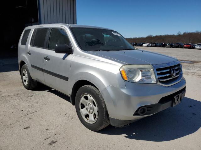 5FNYF4H21DB071634 - 2013 HONDA PILOT LX SILVER photo 4