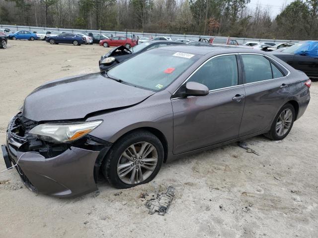 4T1BF1FK0FU050495 - 2015 TOYOTA CAMRY LE GRAY photo 1