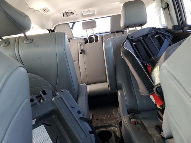 5TDGZRAH6MS052300 - 2021 TOYOTA HIGHLANDER XLE 灰色 照片 10