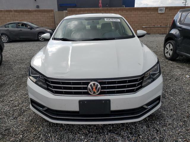 1VWBT7A36HC009438 - 2017 VOLKSWAGEN PASSAT SE WHITE photo 5