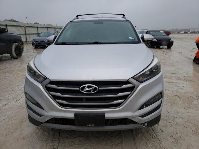 KM8J33A2XHU475393 - 2017 HYUNDAI TUCSON LIMITED SILVER photo 5