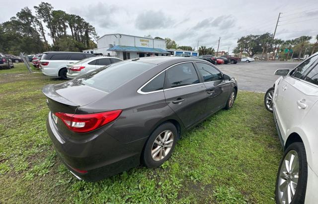 5NPE24AF4FH203740 - 2015 HYUNDAI SONATA SE BROWN photo 4