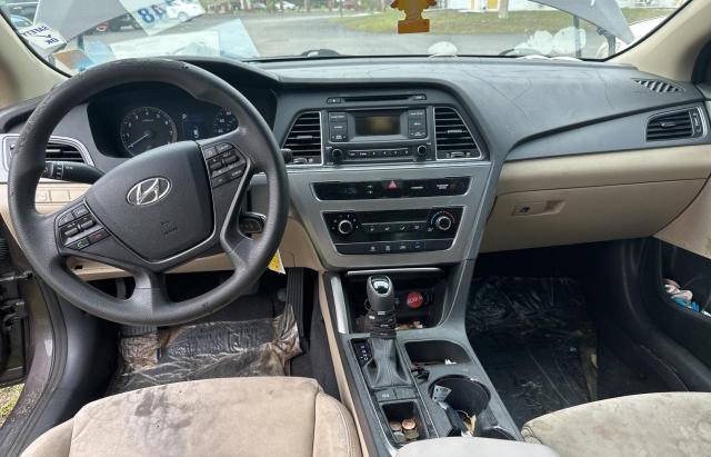 5NPE24AF4FH203740 - 2015 HYUNDAI SONATA SE BROWN photo 9