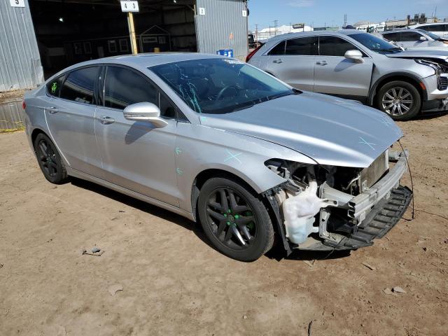 1FA6P0H78E5376047 - 2014 FORD FUSION SE SILVER photo 4