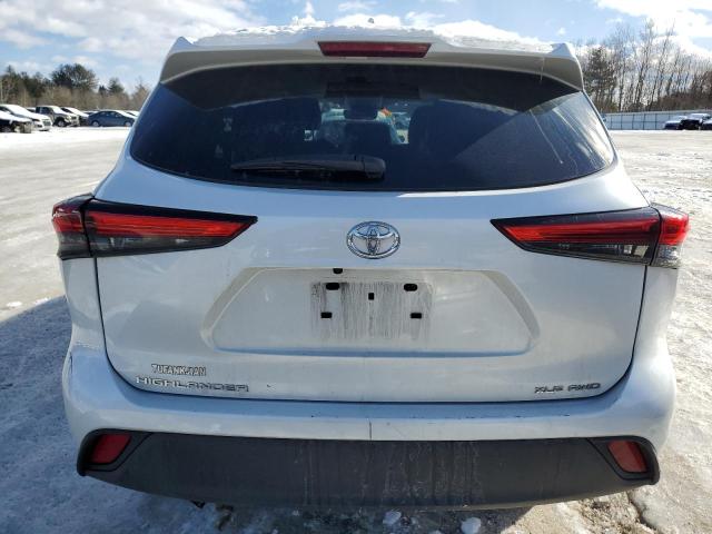 5TDGZRBH2NS578701 - 2022 TOYOTA HIGHLANDER XLE 白色 照片 6