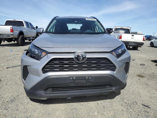 2T3G1RFVXMW220296 - 2021 TOYOTA RAV4 LE SILVER photo 5