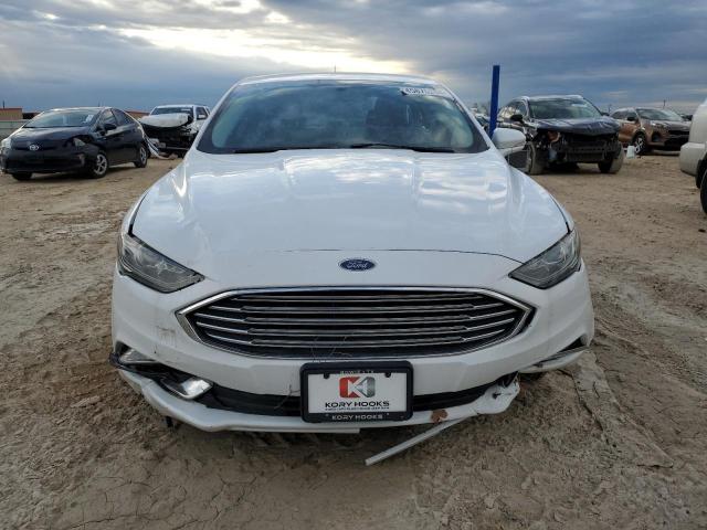 3FA6P0T98HR338618 - 2017 FORD FUSION SE WHITE photo 5