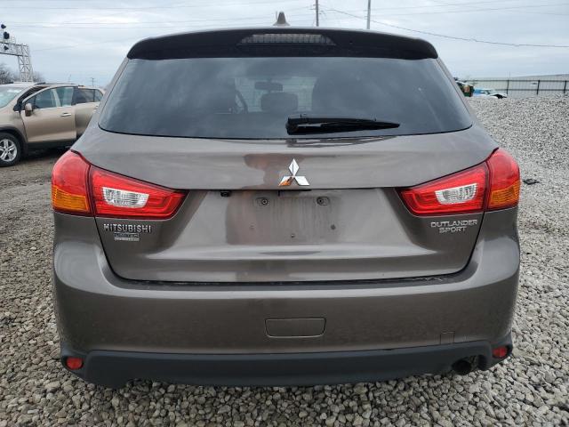 JA4AP3AU9HZ039237 - 2017 MITSUBISHI OUTLANDER ES BROWN photo 6