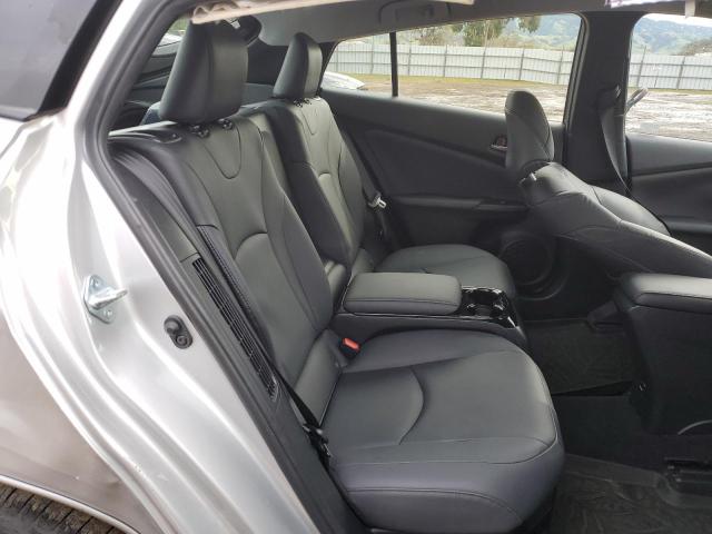 JTDKARFP1H3039527 - 2017 TOYOTA PRIUS PRIM ვერცხლისფერი ფოტო 10