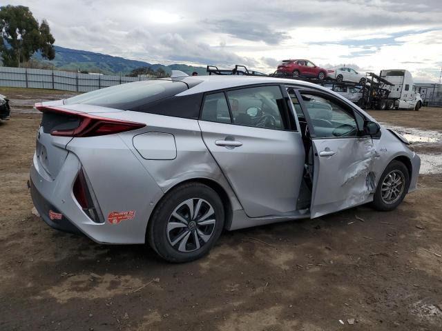 JTDKARFP1H3039527 - 2017 TOYOTA PRIUS PRIM ვერცხლისფერი ფოტო 3