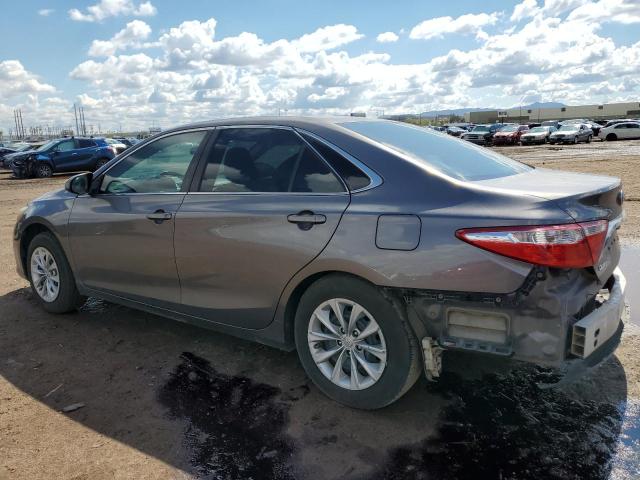 4T1BF1FK3HU674908 - 2017 TOYOTA CAMRY LE GRAY photo 2