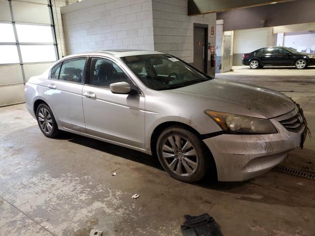 1HGCP2F86BA000780 - 2011 HONDA ACCORD EXL SILVER photo 4