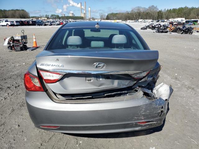 5NPEB4AC7DH700915 - 2013 HYUNDAI SONATA GLS GRAY photo 6