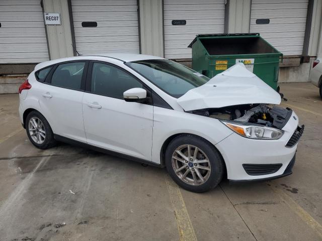 1FADP3K20FL375896 - 2015 FORD FOCUS SE WHITE photo 4