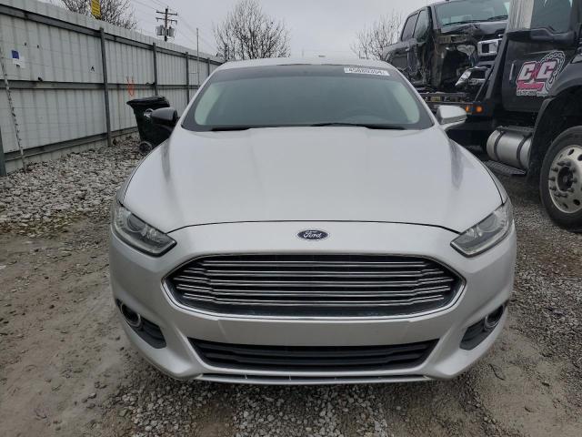 3FA6P0H77FR135823 - 2015 FORD FUSION SE SILVER photo 5