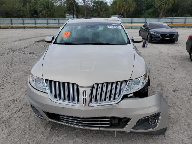 1LNHM93R19G623200 - 2009 LINCOLN MKS TAN photo 5