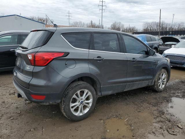 1FMCU9GD8KUB53764 - 2019 FORD ESCAPE SE GRAY photo 3