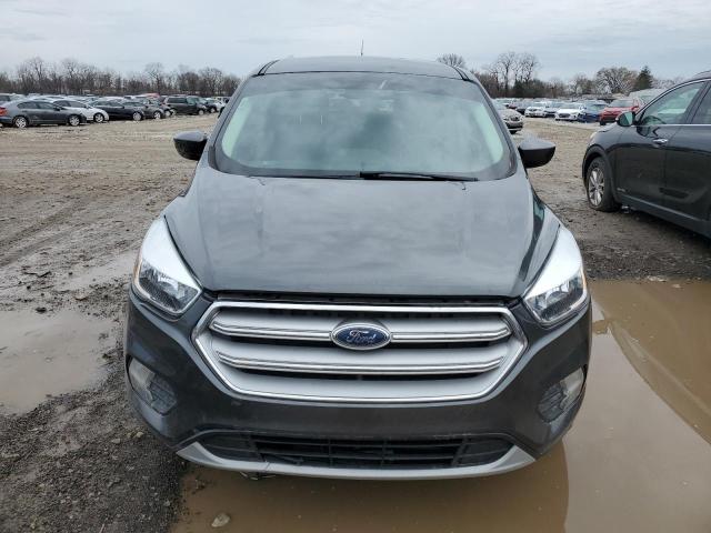 1FMCU9GD8KUB53764 - 2019 FORD ESCAPE SE GRAY photo 5