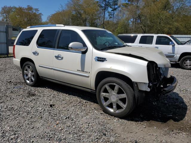 1GYEC63818R180852 - 2008 CADILLAC ESCALADE LUXURY WHITE photo 4