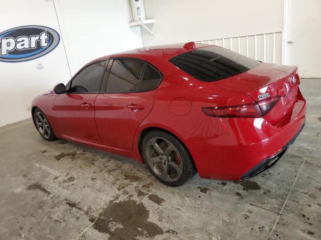 ZARFAEBN3J7566679 - 2018 ALFA ROMEO GIULIA RED photo 2