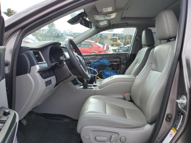 5TDJZRFH7KS625443 - 2019 TOYOTA HIGHLANDER SE BROWN photo 7